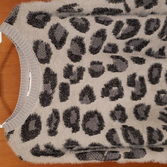 Animal print sweater - Picture 2 of 7